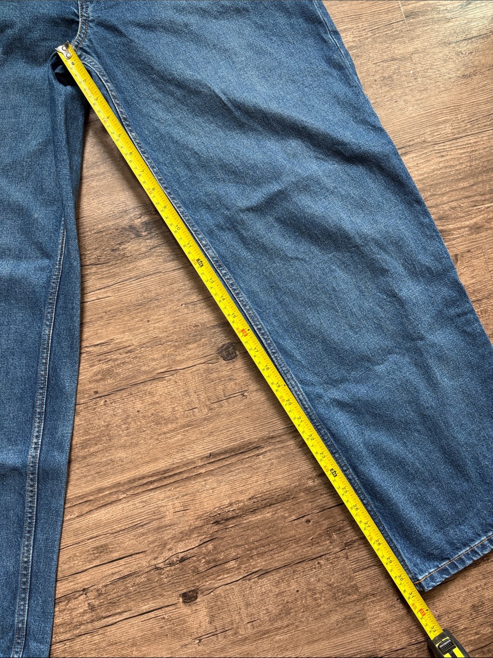 Weekday High-Rise Loose Jeans in Blue Denim - Picture 11 of 12